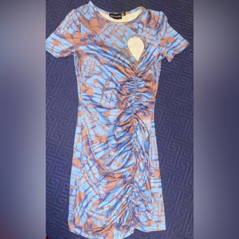 PrettyLittleThing size 0 dress